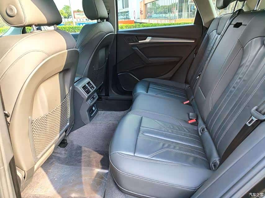 Audi Q5L, 2021 10