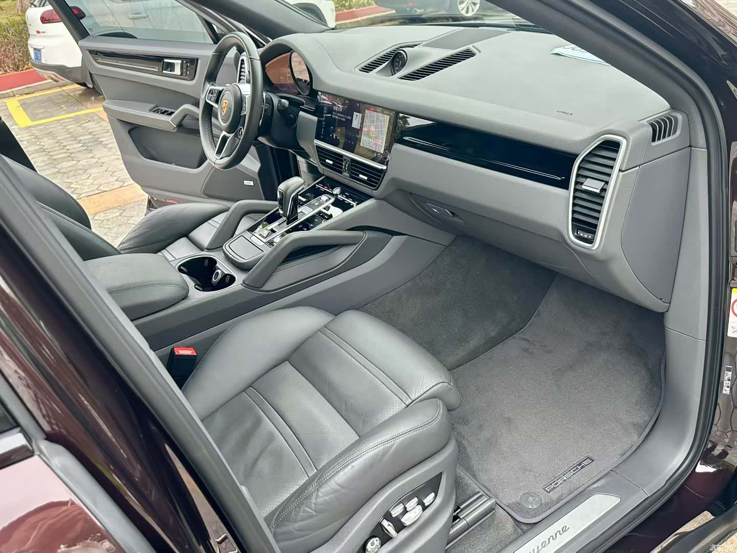 Porsche Cayenne, 2019 9
