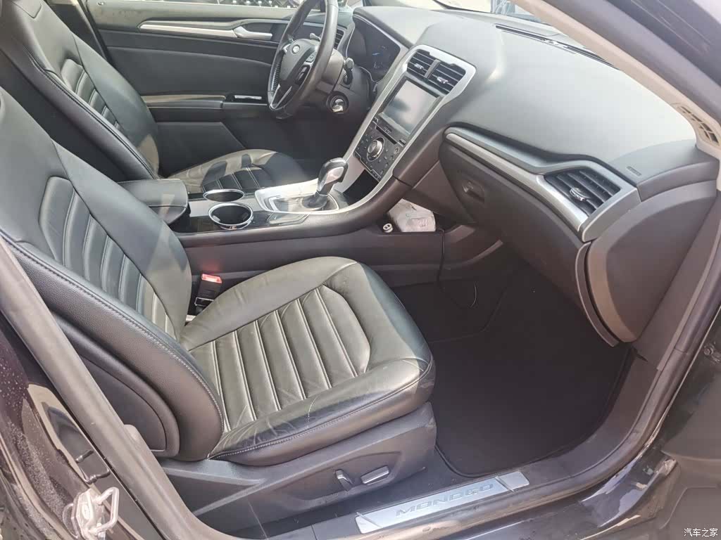 Ford Mondeo, 2015 4