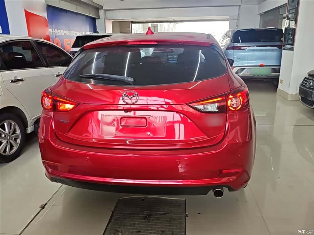 Mazda Mazda3, 2017 6