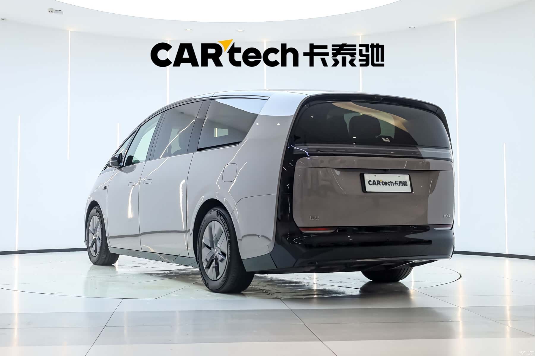 Li Auto MEGA, 2025 6