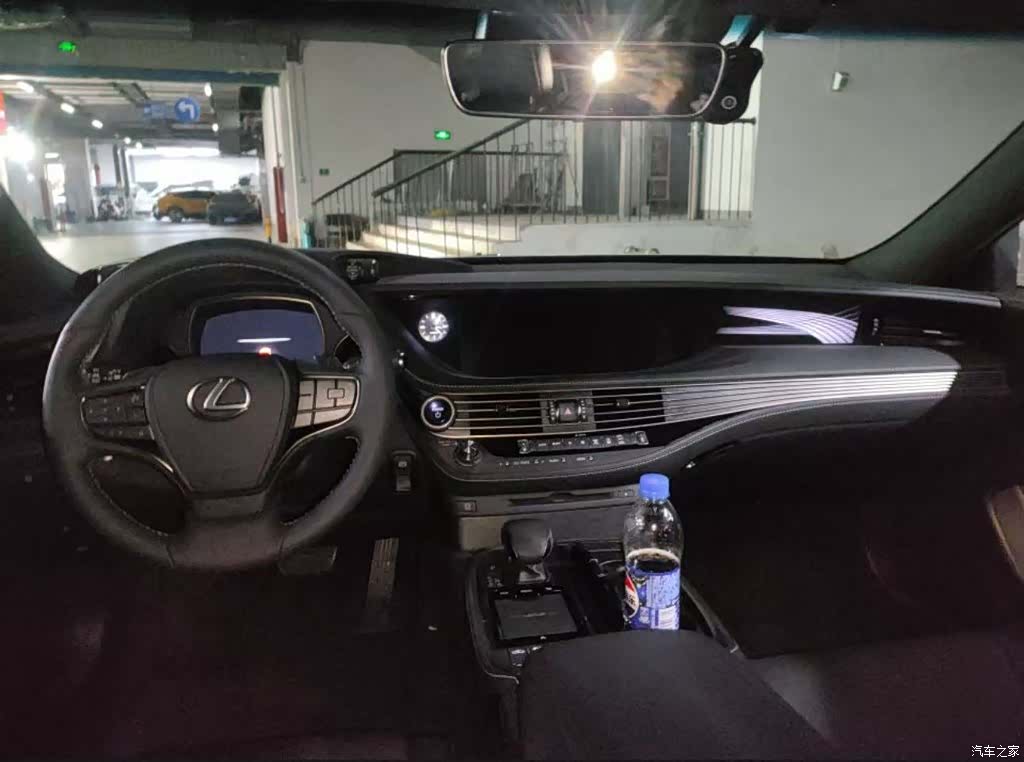 Lexus LS, 2020 6