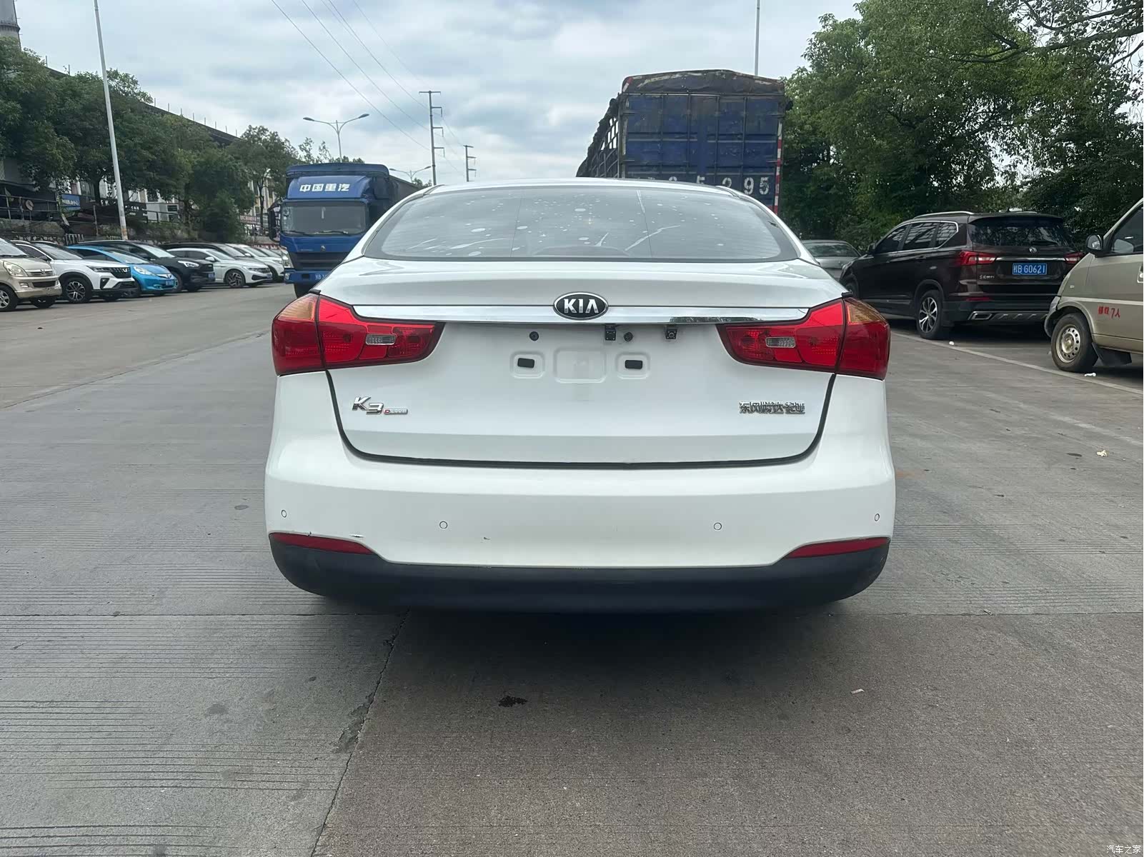 Kia K3, 2013 8