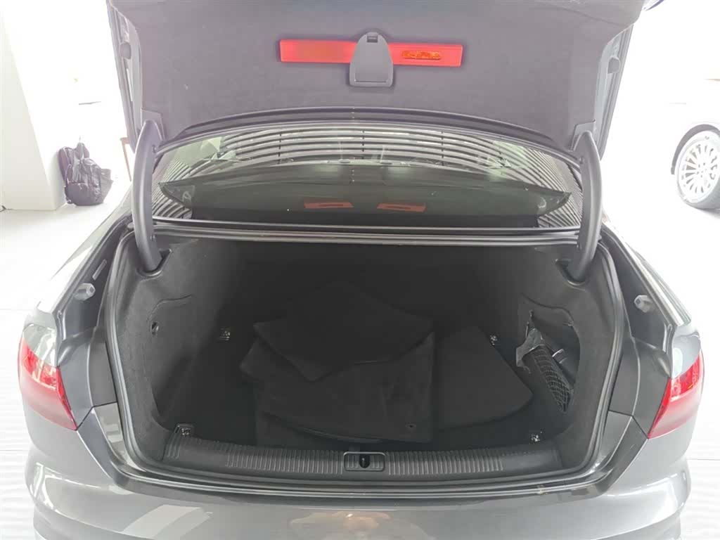 Audi A4L, 2022 19