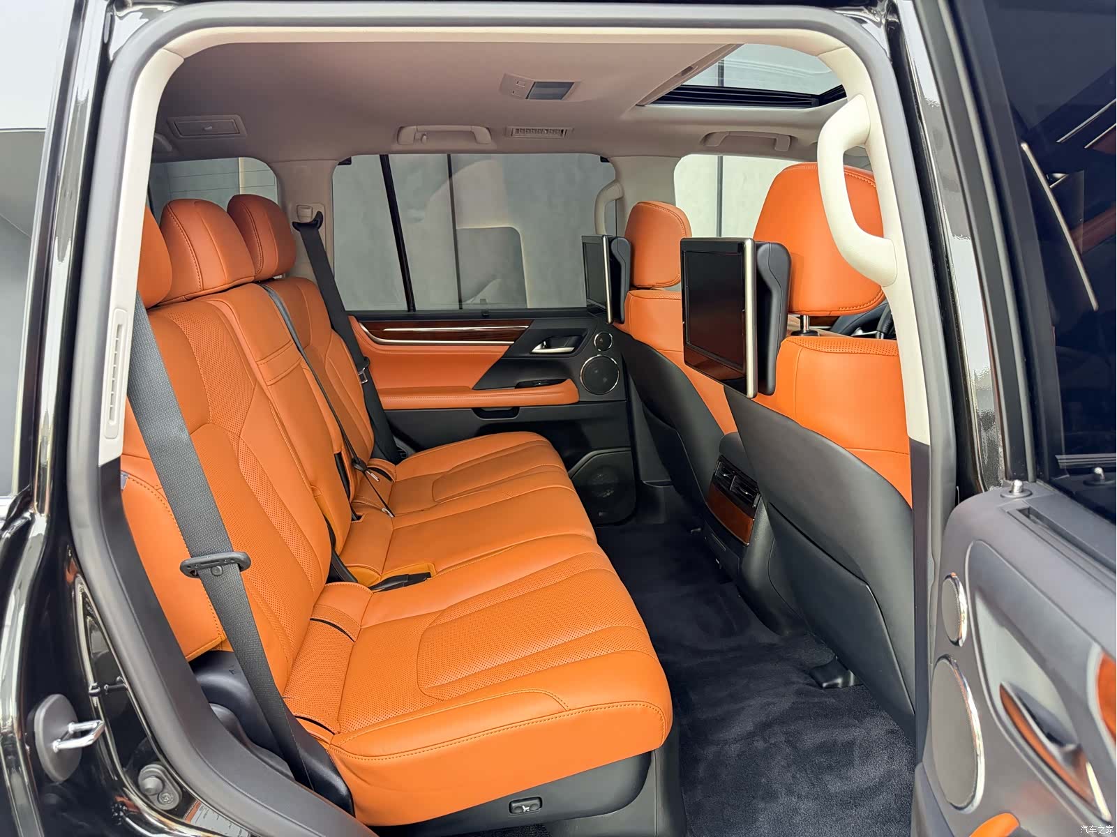 Lexus LX, 2017 17