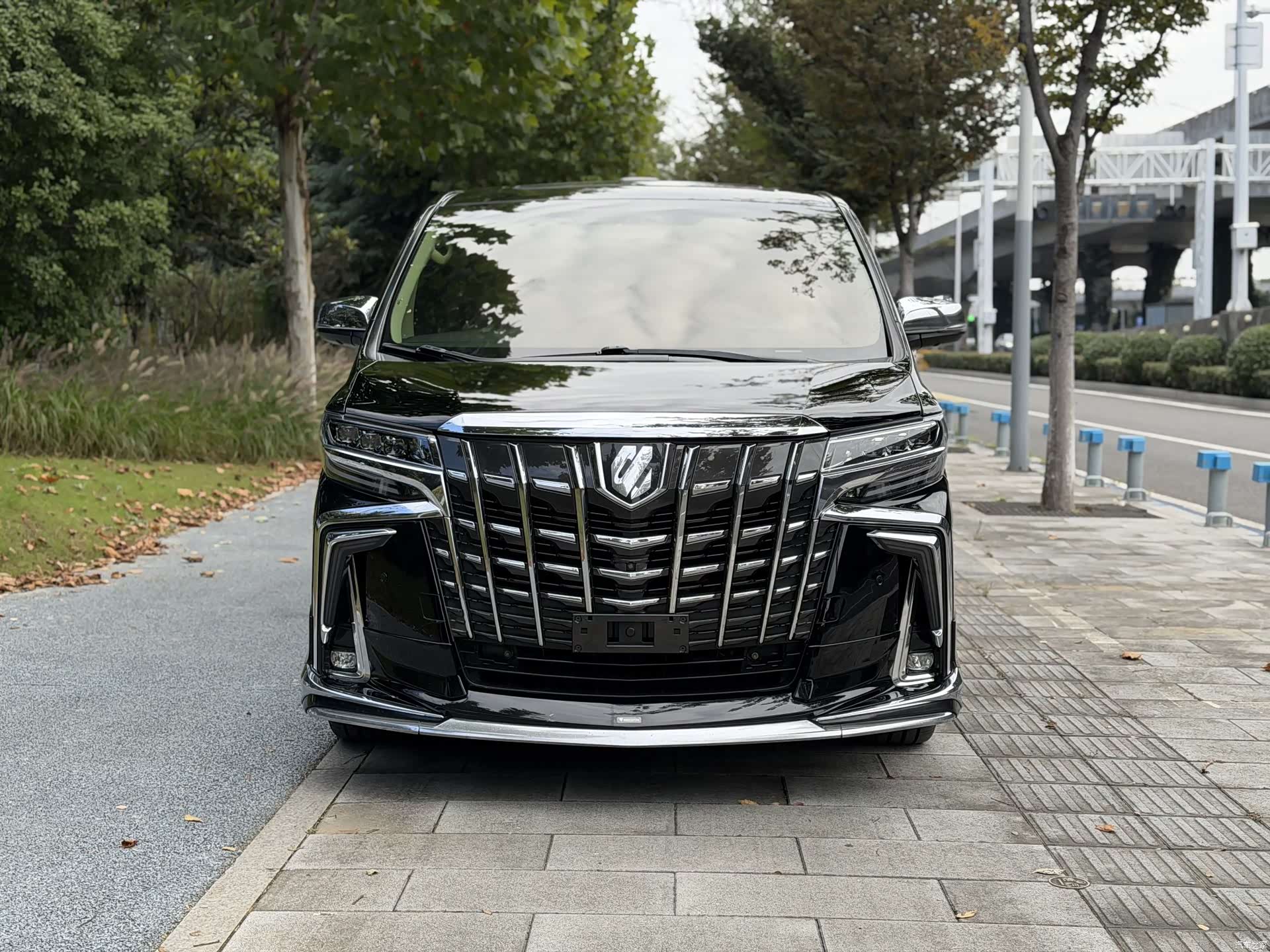 Toyota Alphard, 2018 2