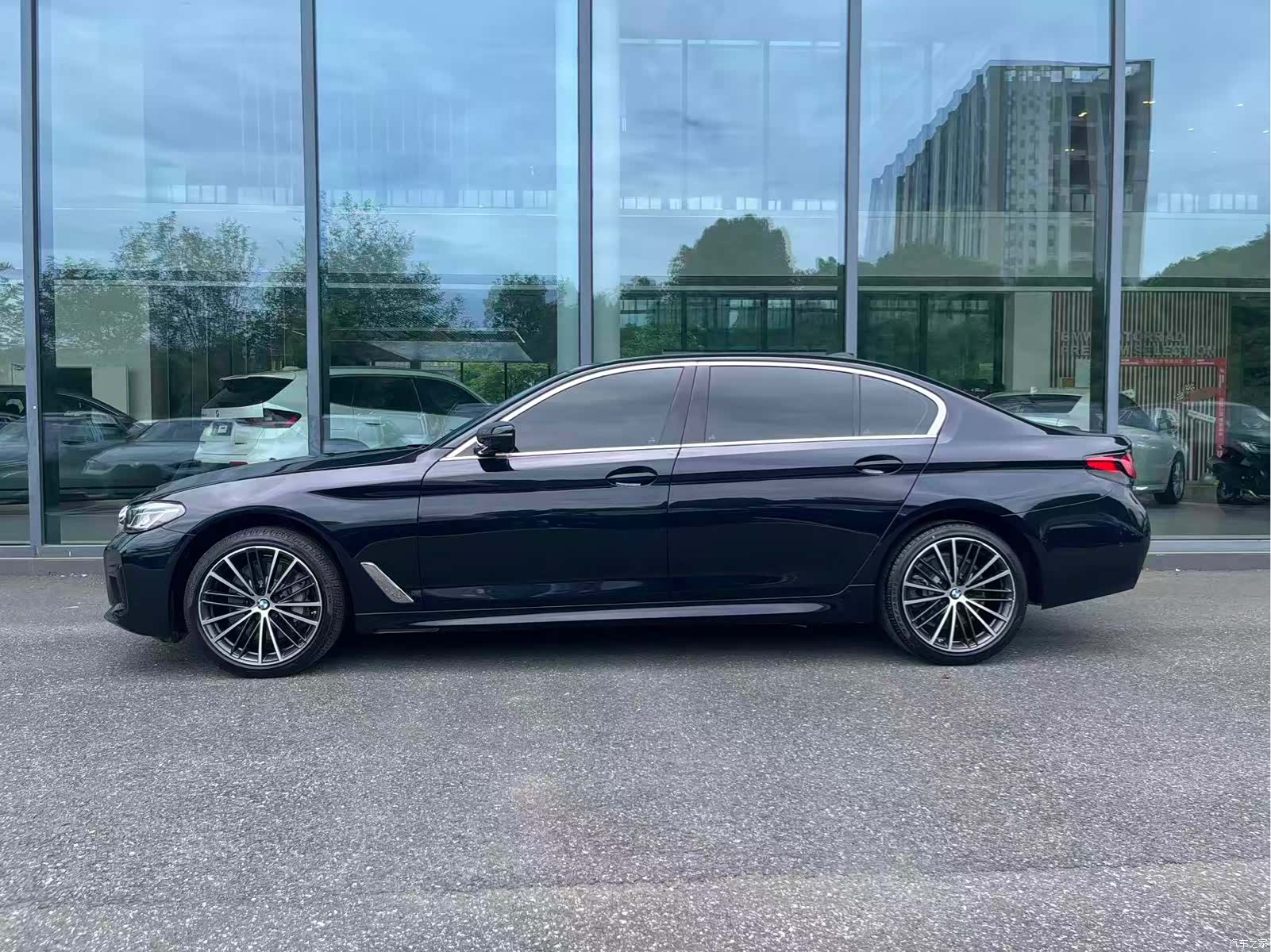 BMW 5 Series, 2023 4