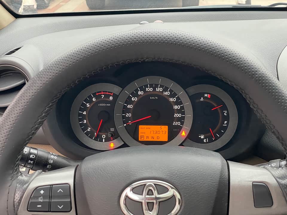 Toyota RAV4 Rongfang