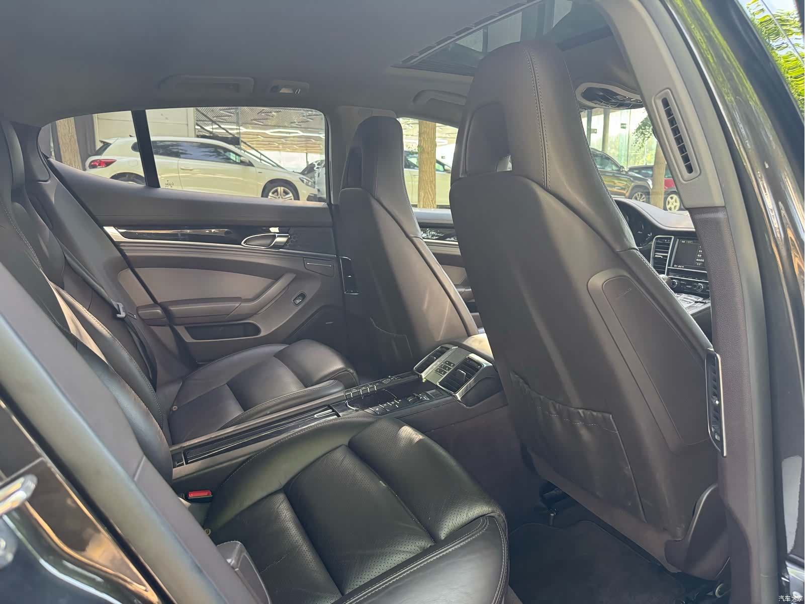 Porsche Panamera, 2011 19