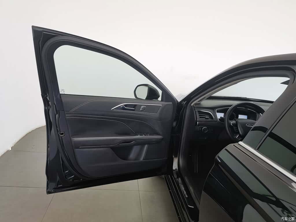 Ford Taurus, 2016 8