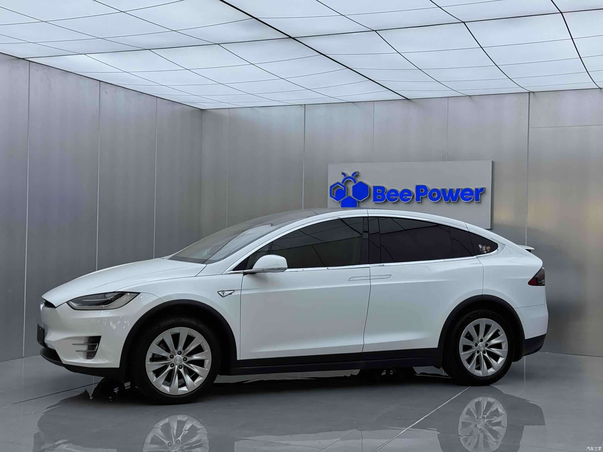 Tesla Model X, 2016 4