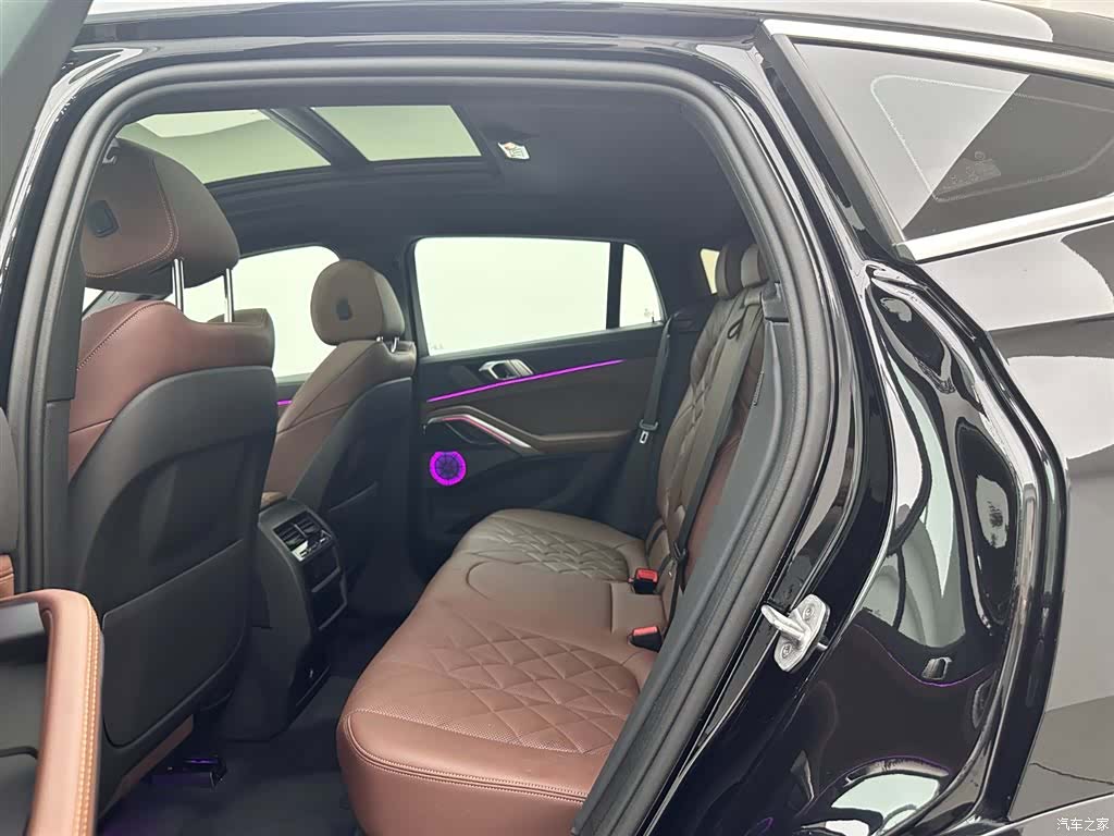BMW X6, 2025 20