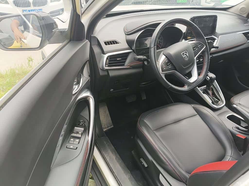 Wuling 510, 2022 16