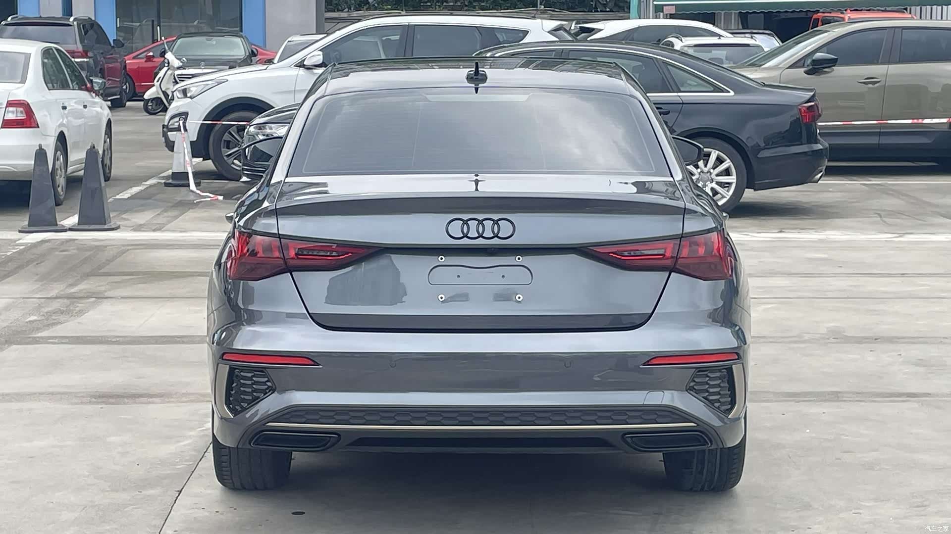 Audi A3, 2023 все фото