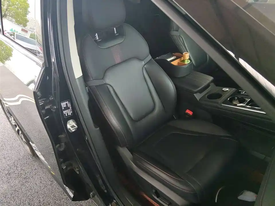 Trumpchi Shadow cool