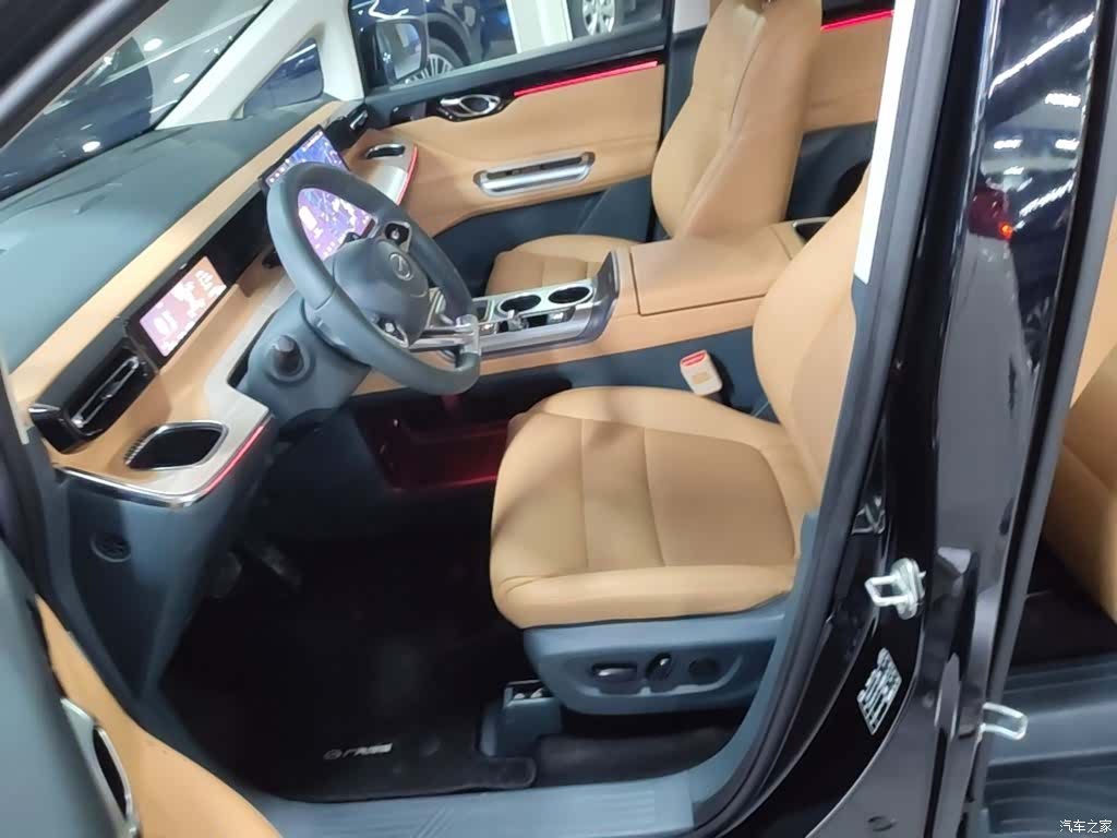 Trumpchi E8, 2024 15