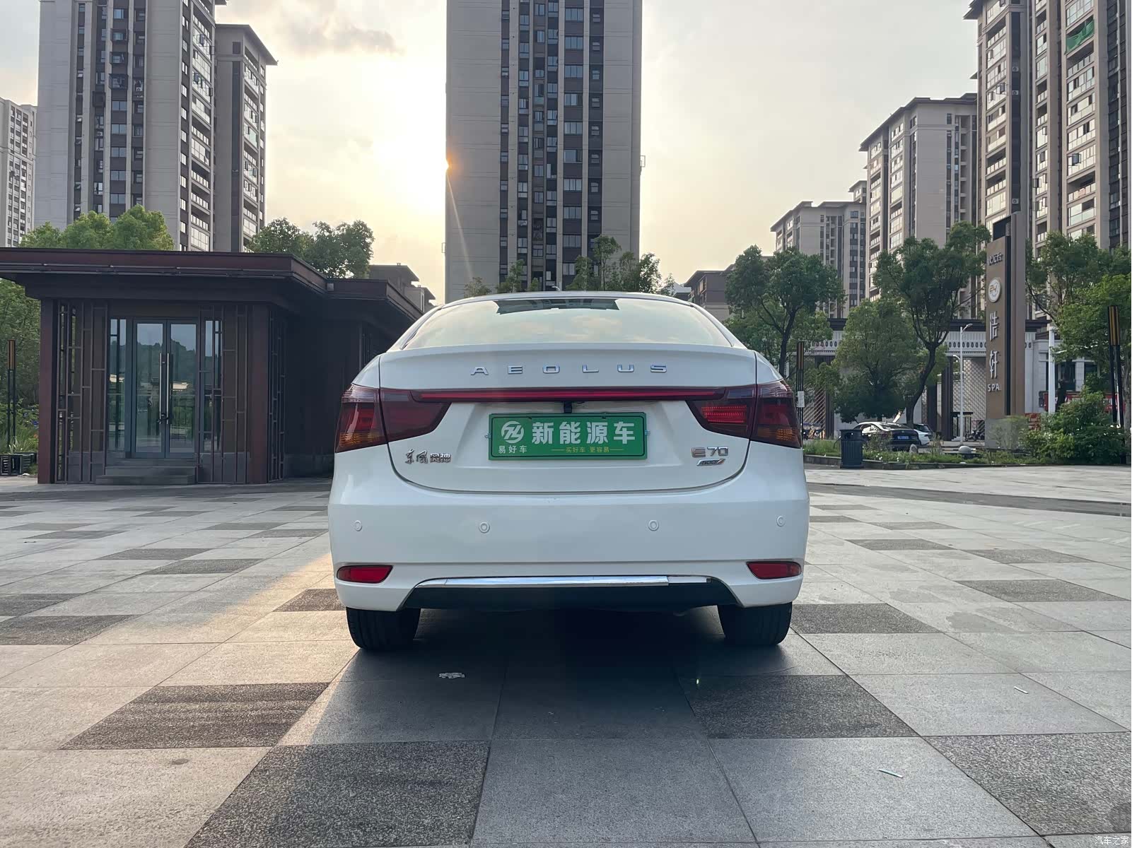 DongFeng E70, 2021 12
