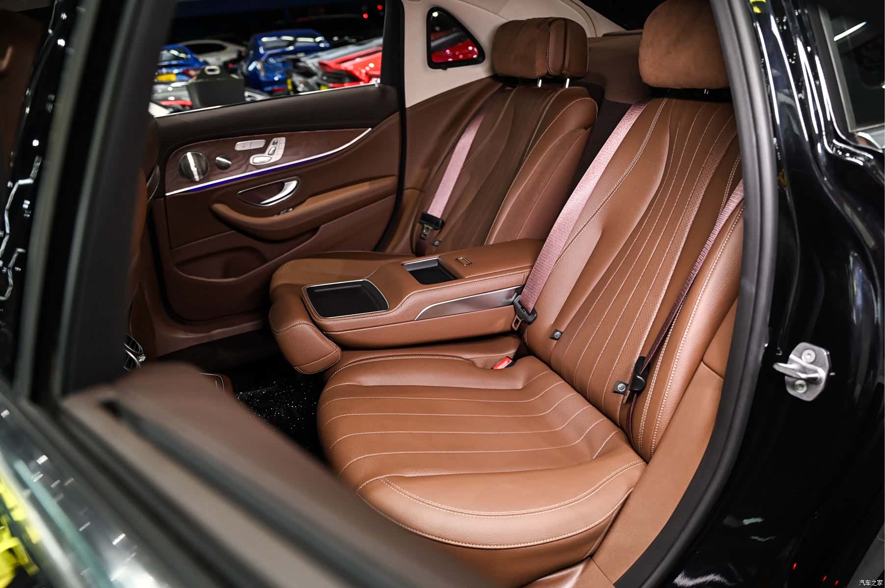 Mercedes-Benz E-Class, 2022 12