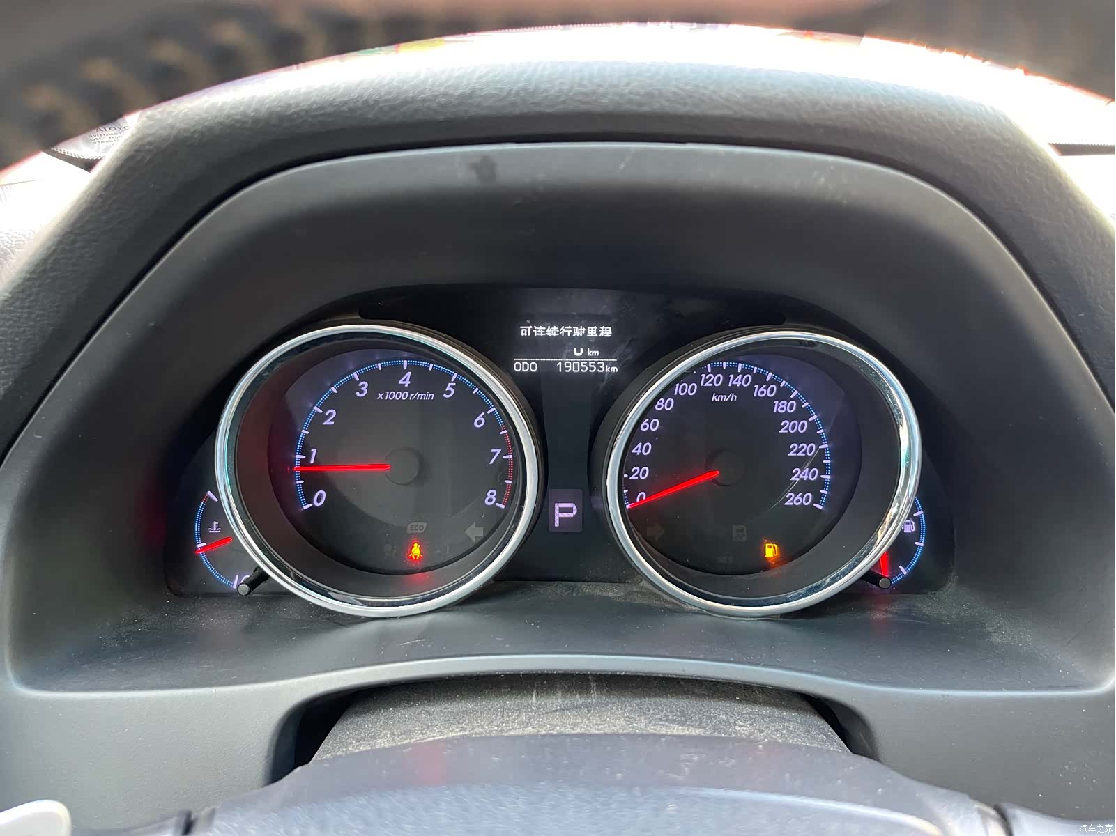 Toyota 2.5V, 2012 9