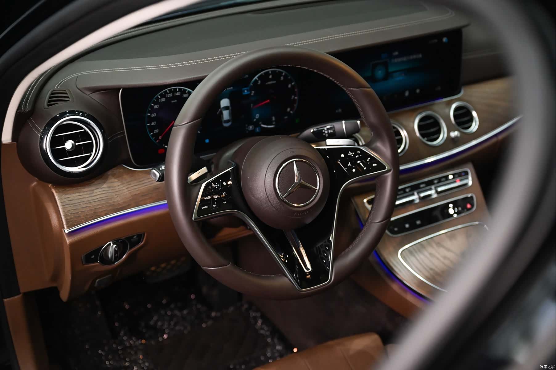 Mercedes-Benz E-Class, 2022 9