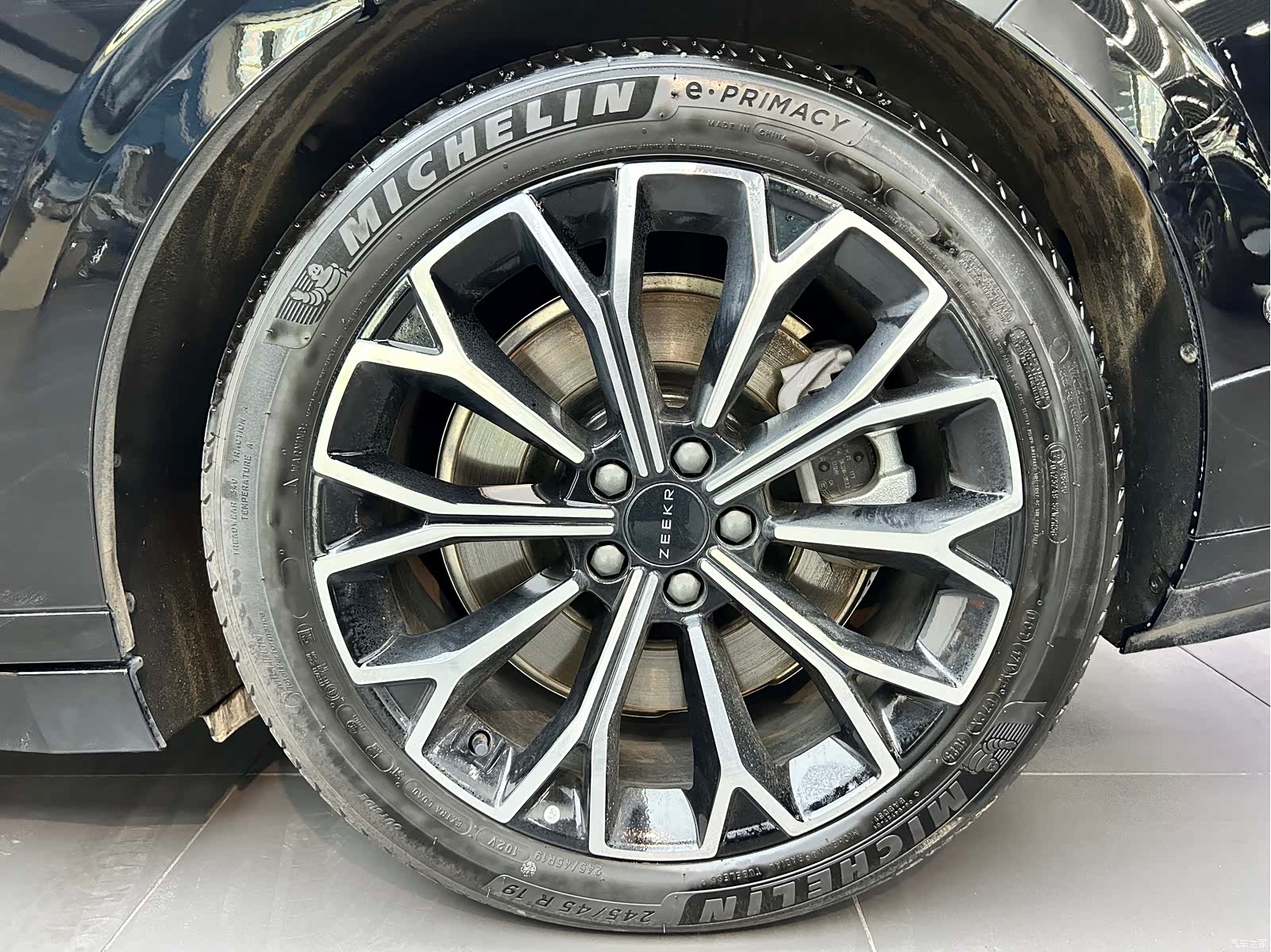 Zeekr 007, 2025 18