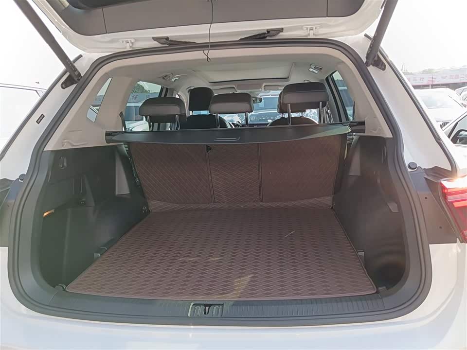 Volkswagen Tiguan L Volkswagen Tiguan L