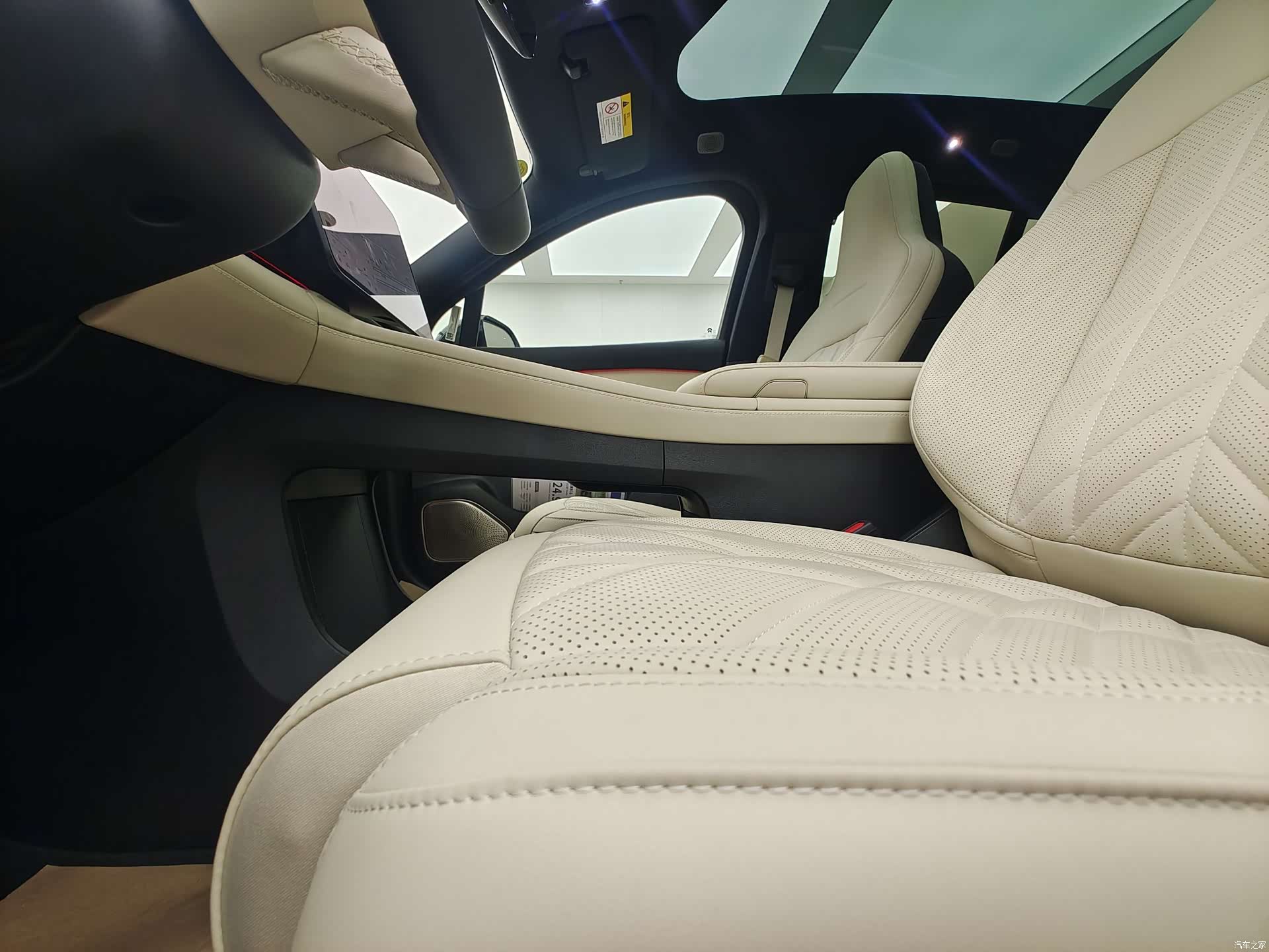 NIO EC6, 2025 28