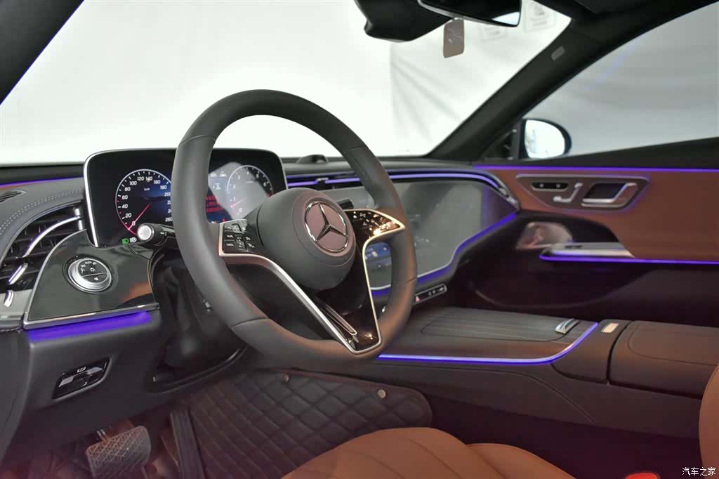 Mercedes-Benz E-Class, 2025 7