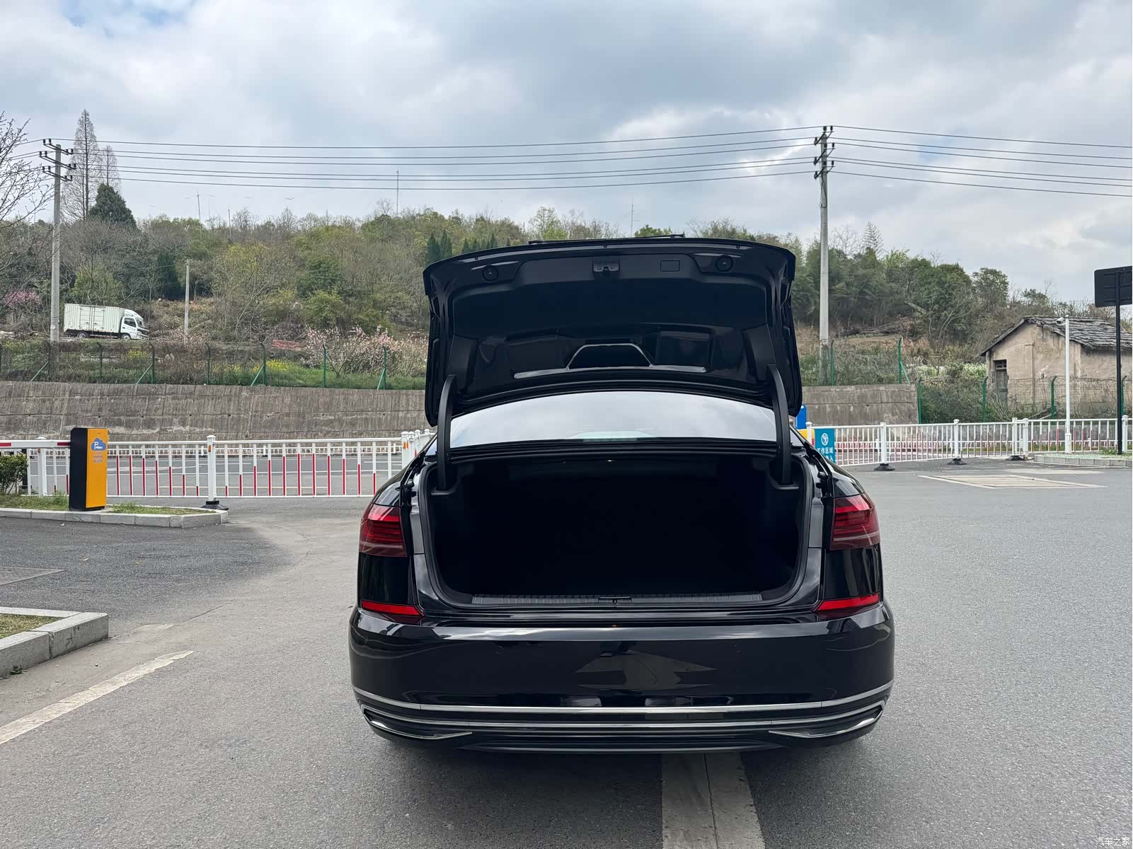 Volkswagen Passat, 2023 17
