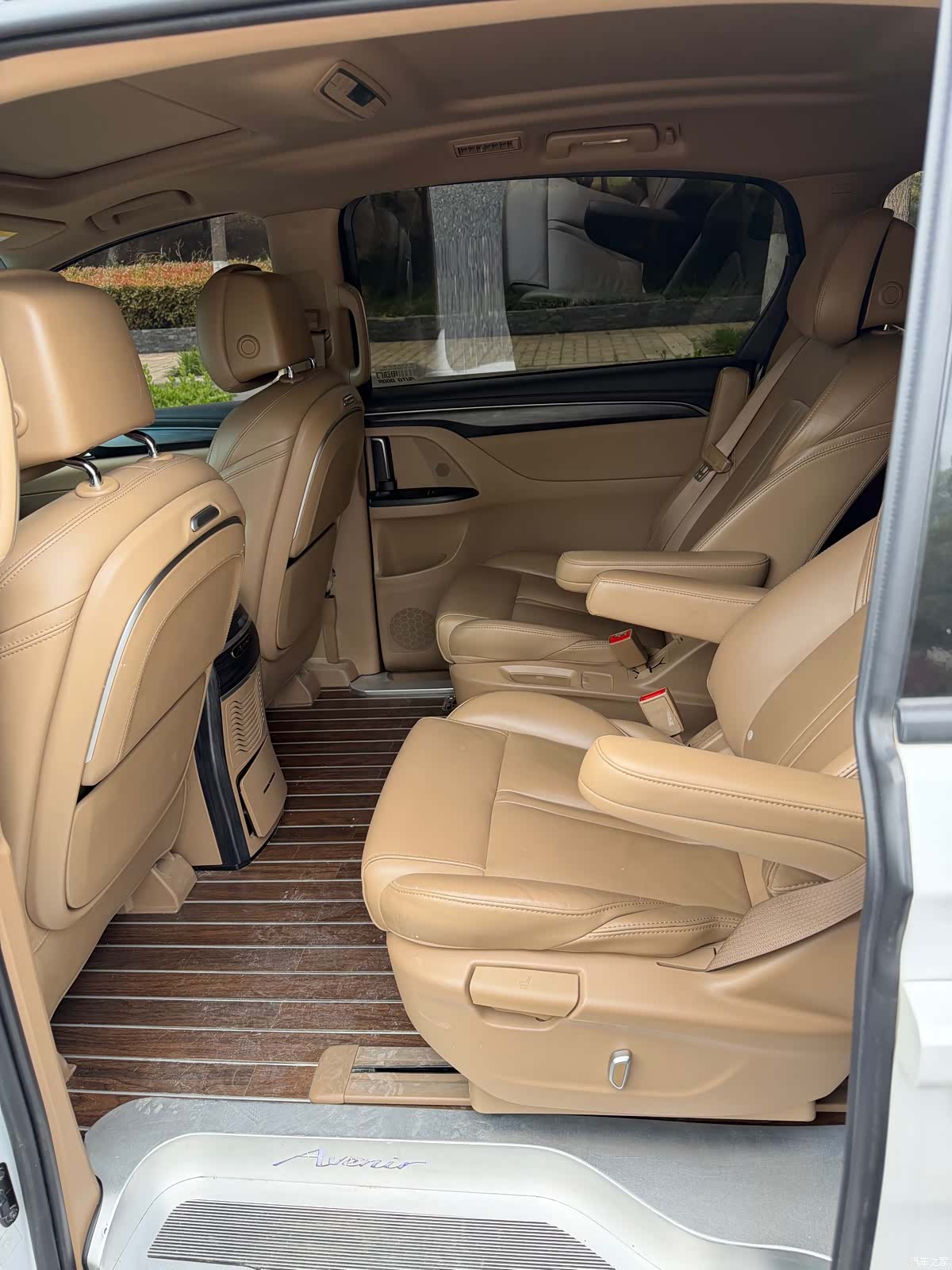 Buick GL8, 2022 4