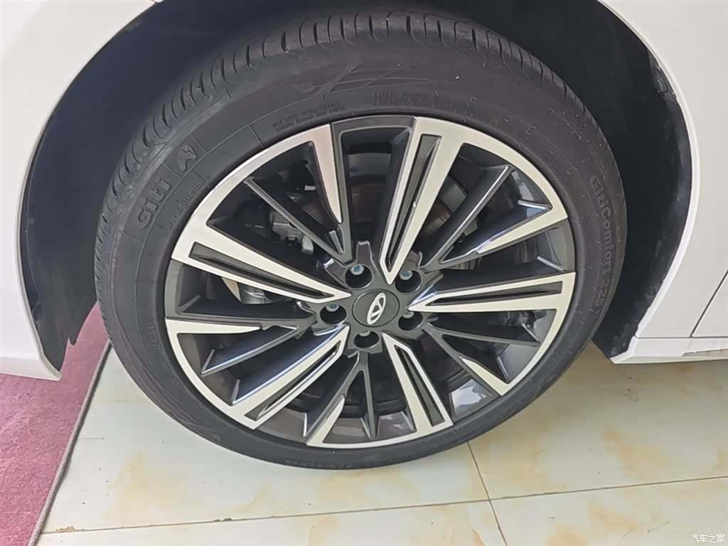 Chery Arrizo 8, 2025 23