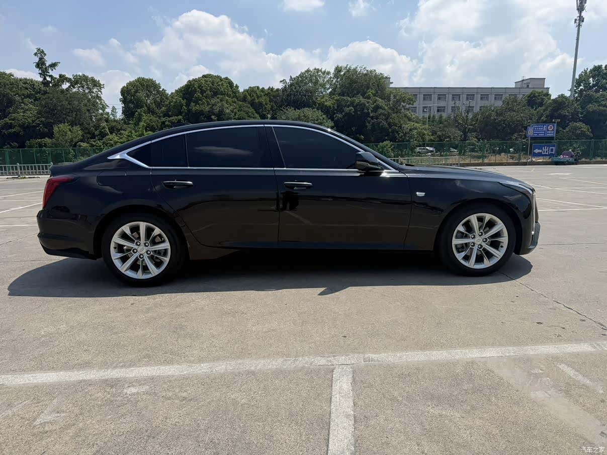 Cadillac CT5, 2024 13