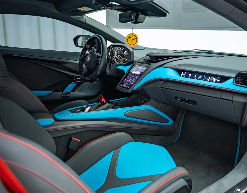 Lamborghini Revuelto, 2025 15