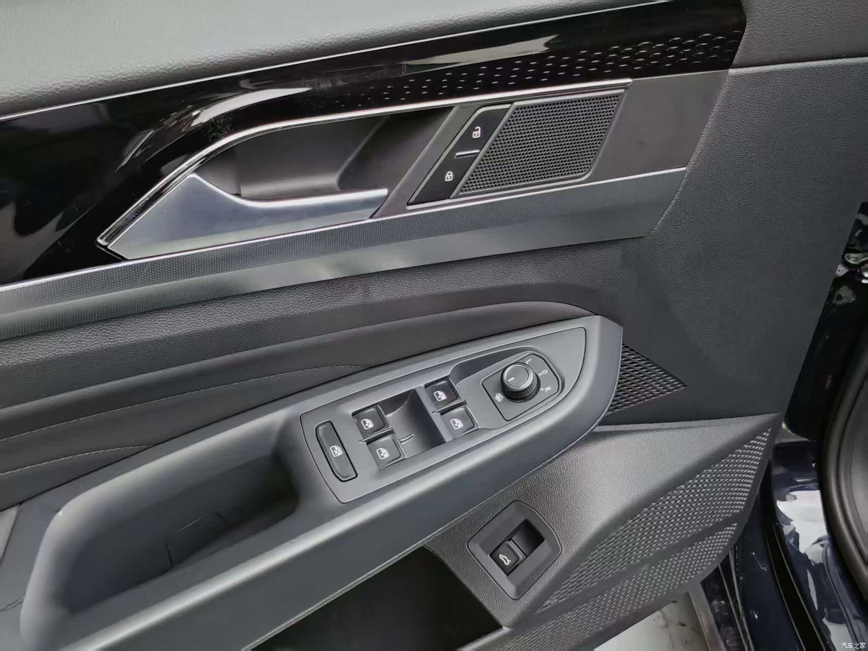 Volkswagen Passat, 2022 18