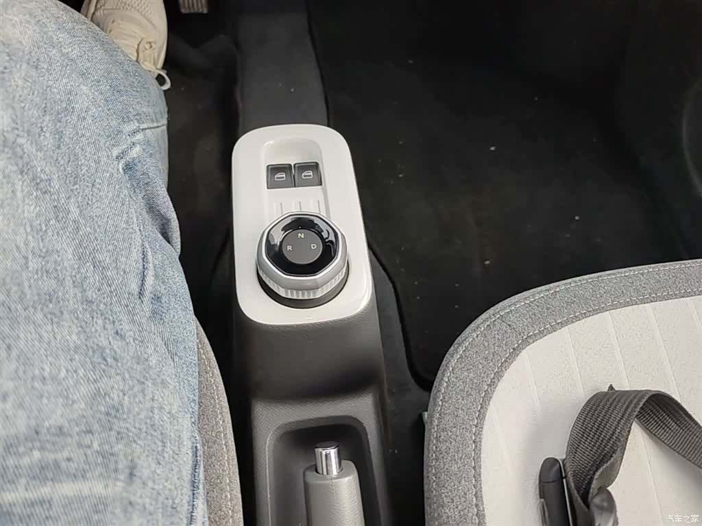 Geely Panda, 2025 14