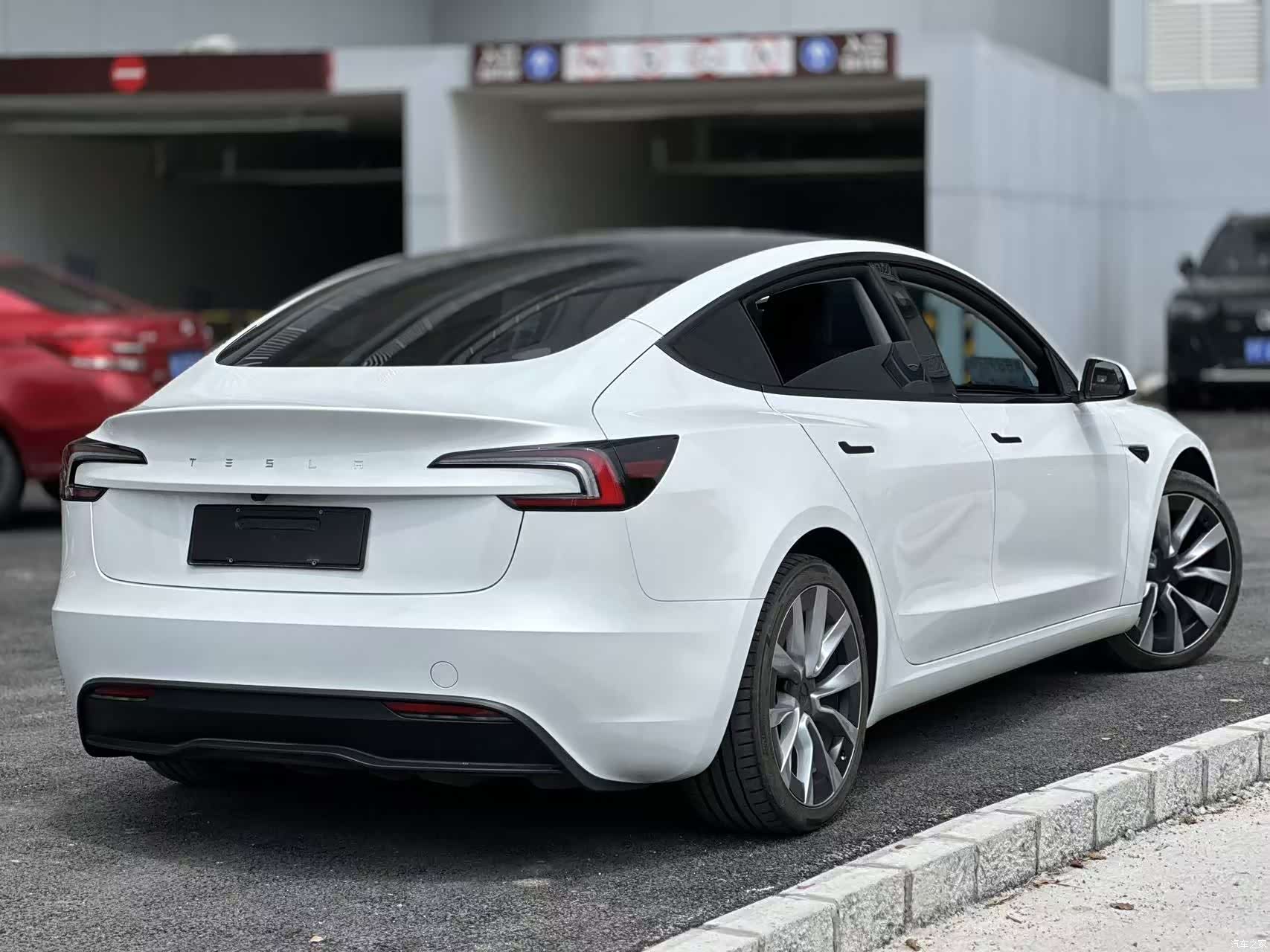 Tesla Model 3, 2024 8