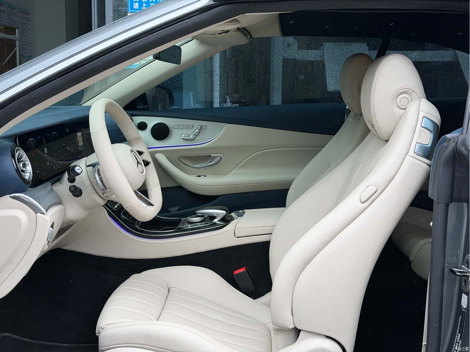 Mercedes-Benz E-Class, 2022 4