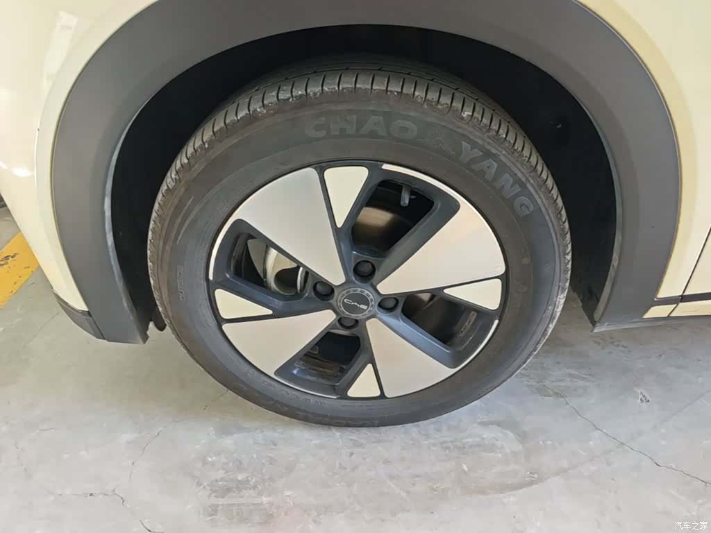 BYD Dolphin, 2024 23