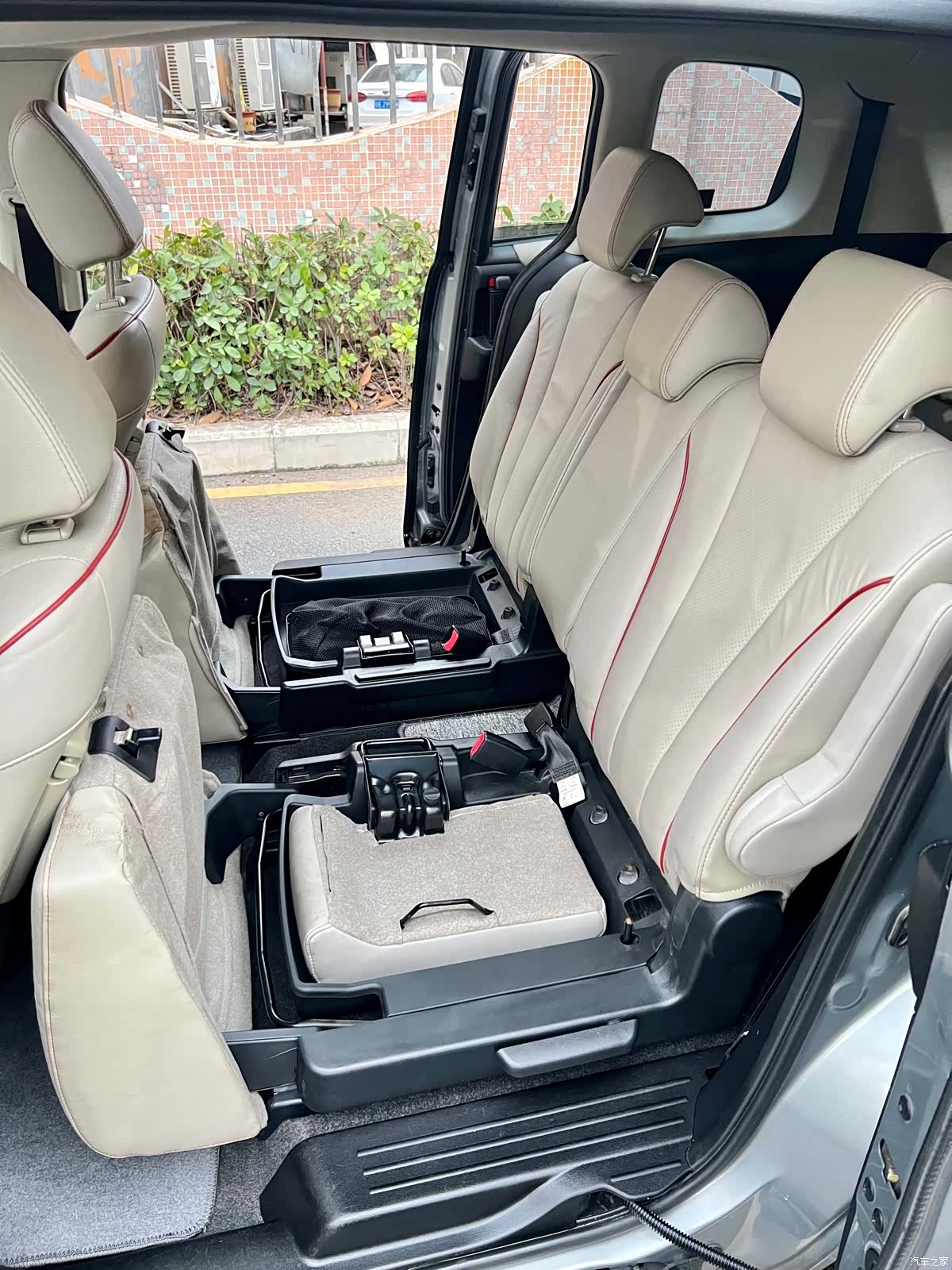 Mazda 5, 2011 13