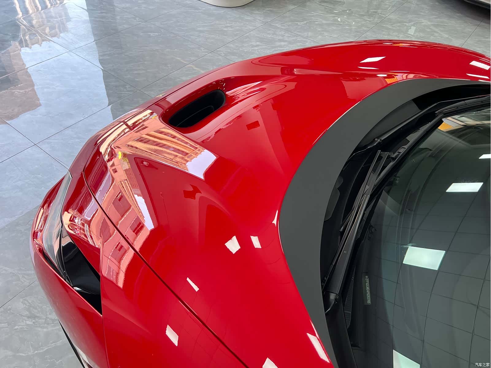 Ferrari F8, 2023 31