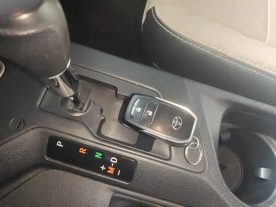 Toyota RAV4 Rongfang