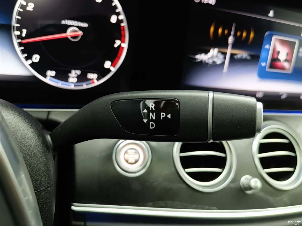 Mercedes-Benz E-Class, 2018 13
