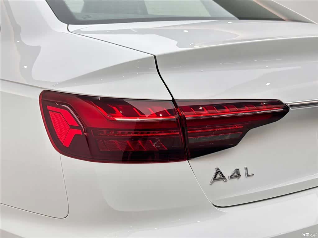 Audi A4L, 2024 19