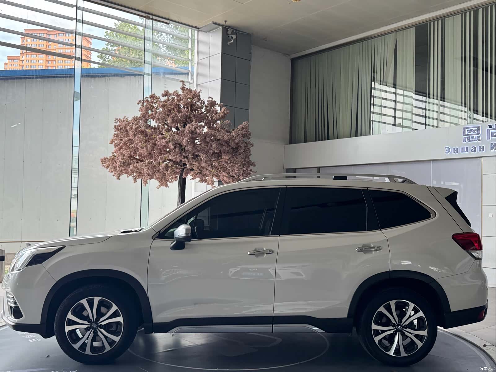Subaru Forester, 2022 3