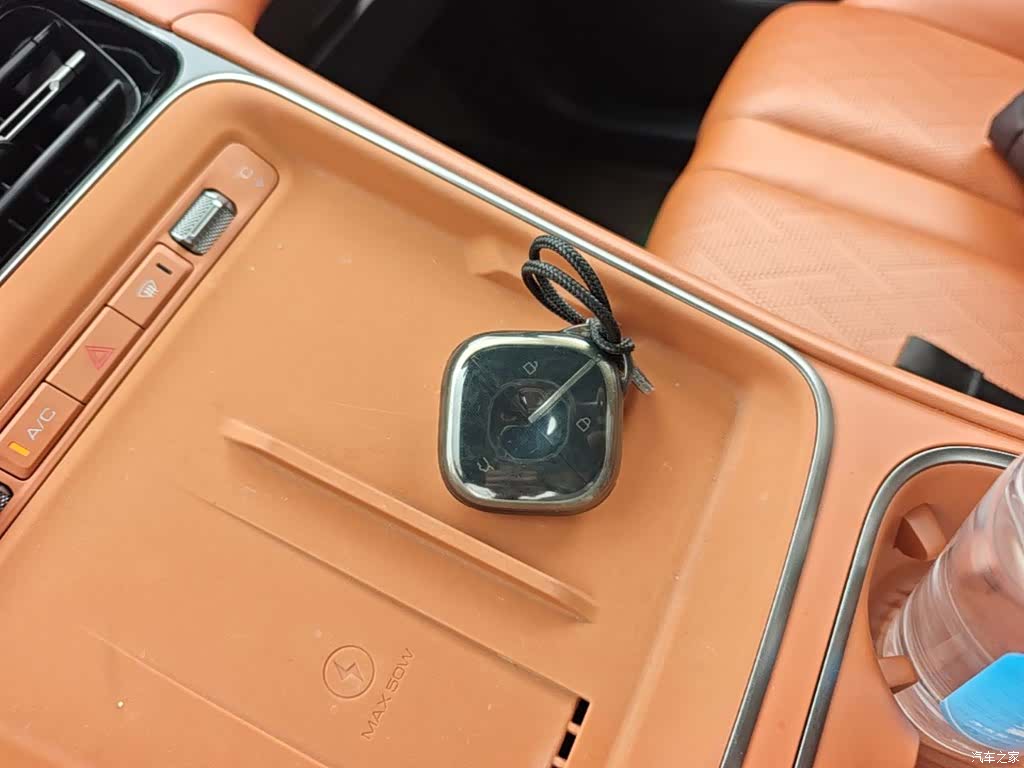 Wuling Starlight, 2025 9