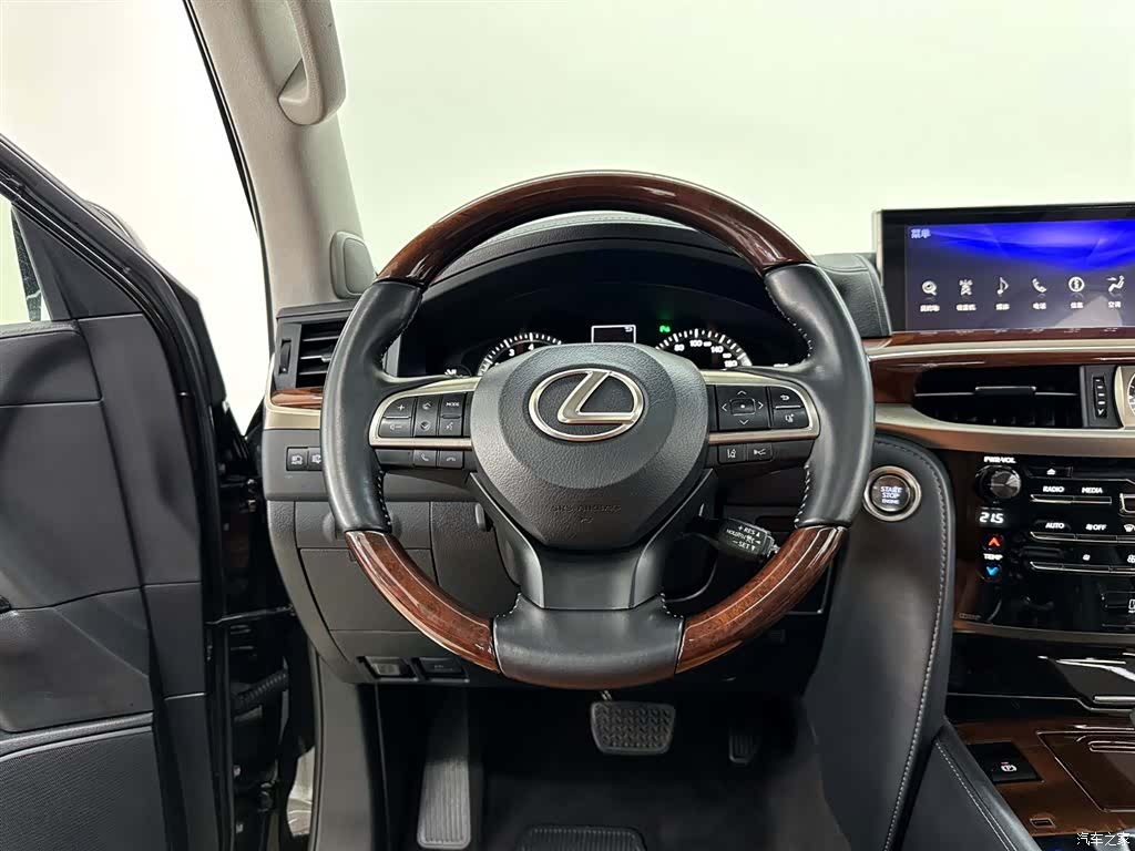 Lexus LX, 2020 14