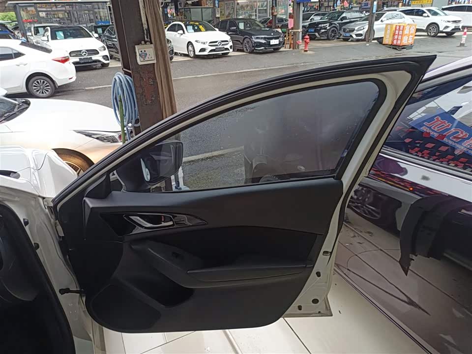 Mazda 3 Angkesaila Mazda 3 Angkesaila
