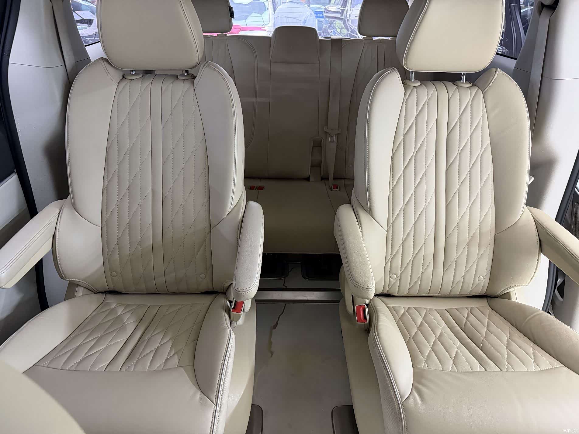 Buick GL8, 2023 17
