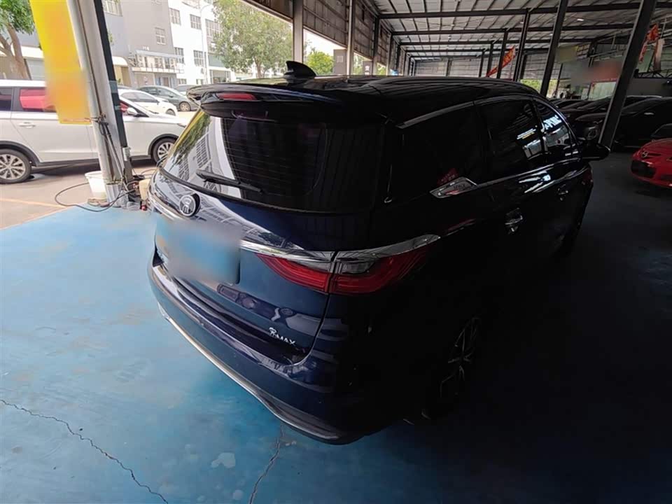 BYD Song MAX BYD Song MAX