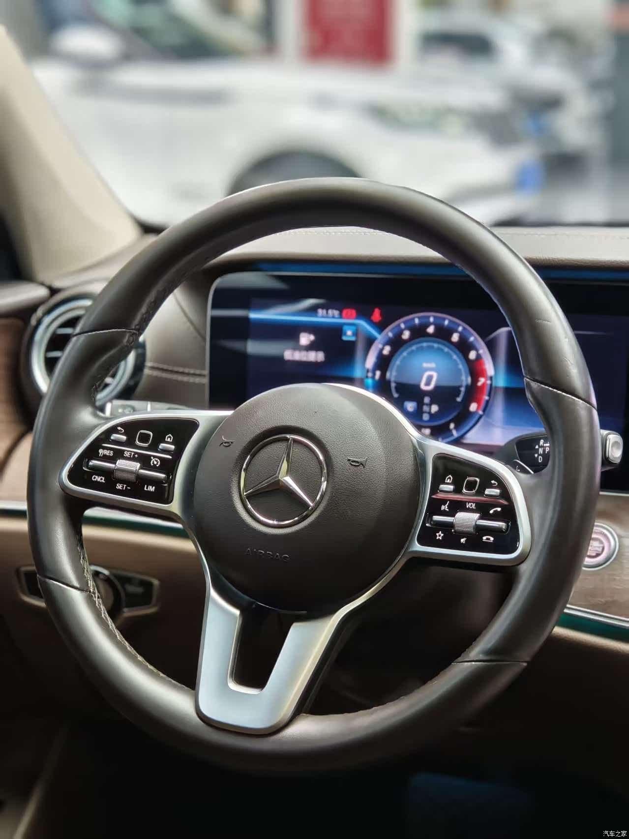 Mercedes-Benz E-Class, 2020 10
